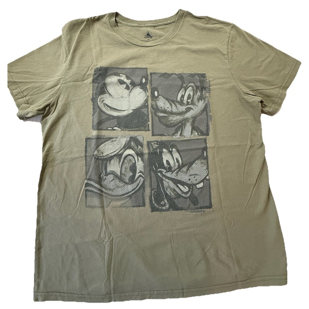 Disney Mickey And Friends Tshirt XL
